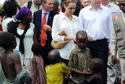 Angelina_Jolie_visit_Lac_vert_camp_Congo