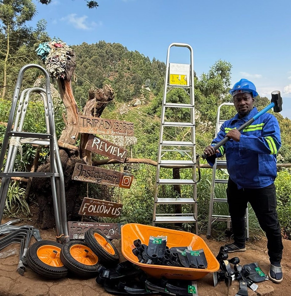 Charcoal-making machines that use waste materials. Help and Cooperation